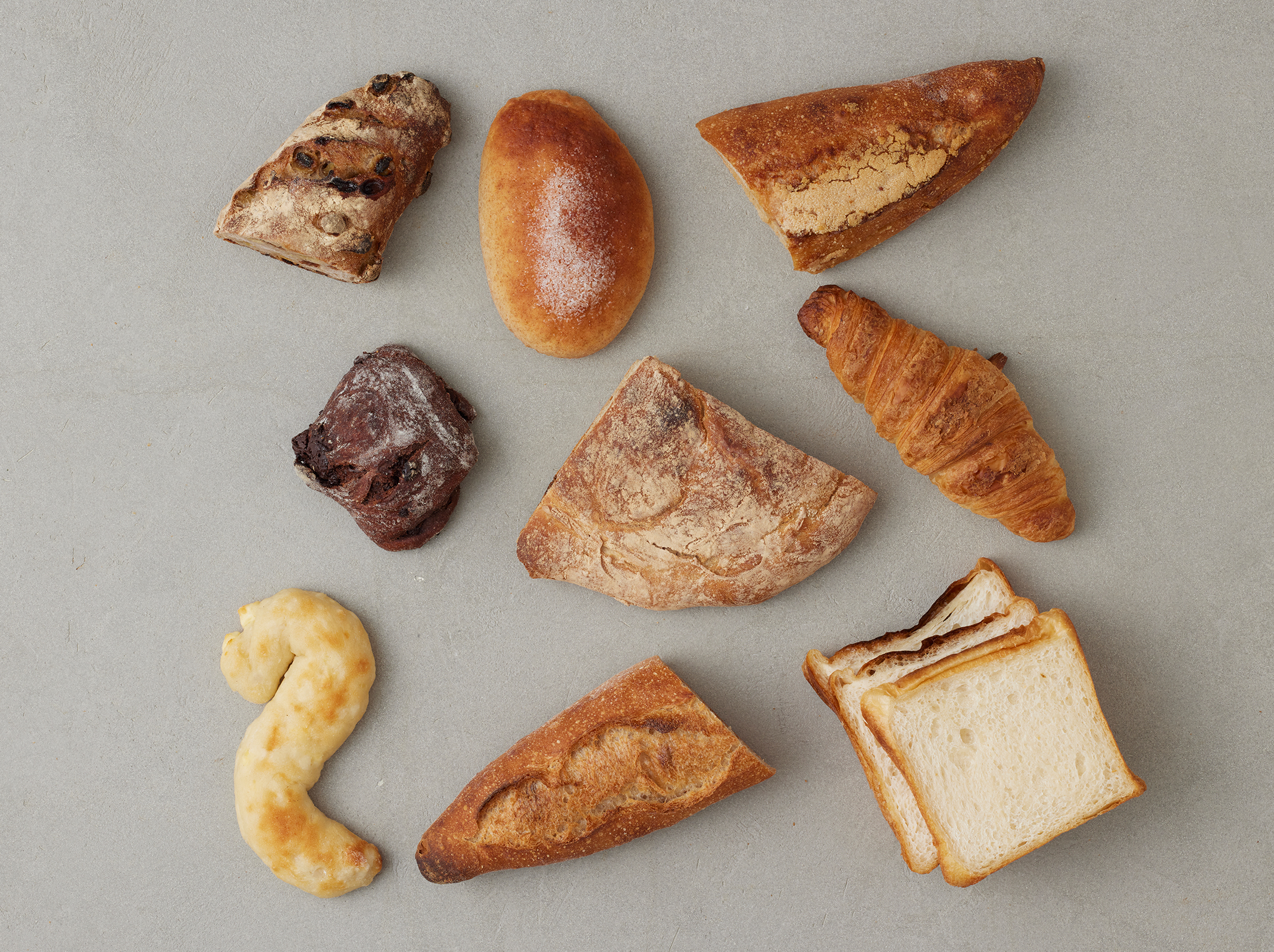 兵庫県西宮市「麭屋さん(ぱんやさん)」予約で完売、やみつき食感のバゲットが一推しのベーカリー