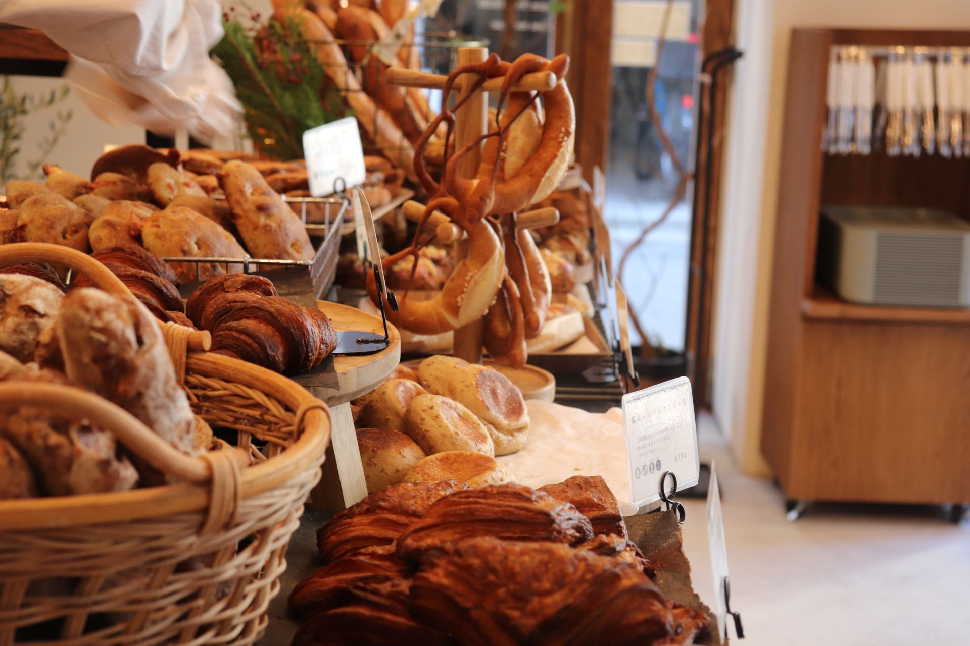 【兵庫県西宮】おすすめパン屋さん5選|行列必至の人気店や完全予約制の名店を厳選